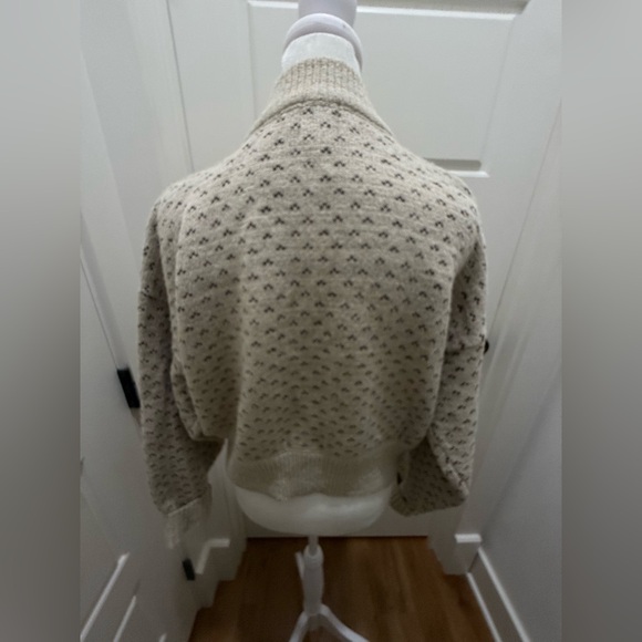 BDG. Jessie Half Zip Sweater. Neutrals & Greens. Size Small. - Picture 5 of 11